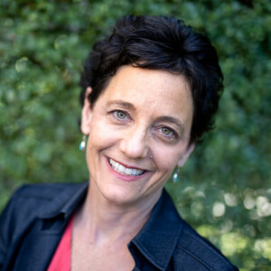 Nancy Sands headshot